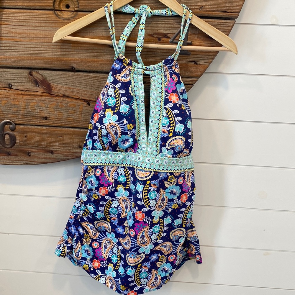 Liz Claiborne swim top
